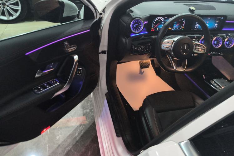 Used Mercedes-Benz A-Class 2021 A 200 L Sport Sedan Fashion Model
