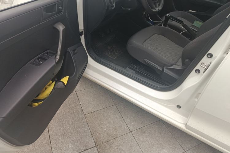 Used Volkswagen Santana 2016 1.6L Manual Fashion Edition
