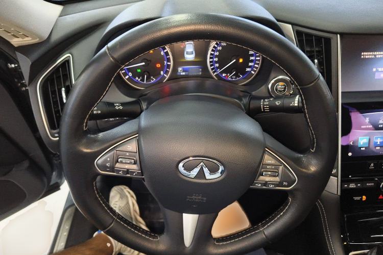 Used Infiniti Q50L 2015 2.0T Enjoyment Edition
