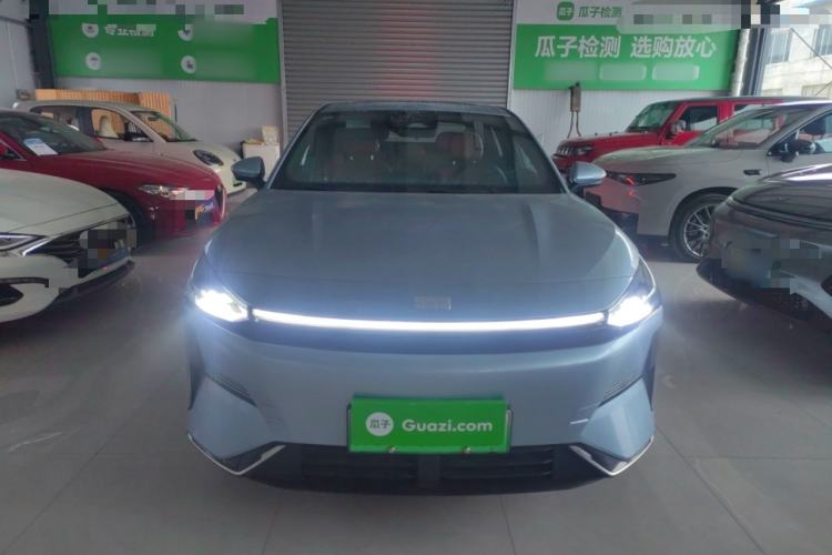 Used  L6 2025 EM-i 140km Starship Edition
