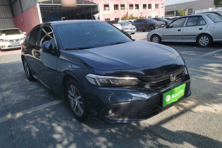 Used Honda Civic 2023 240TURBO CVT Dynamic · Center Stage Special Edition