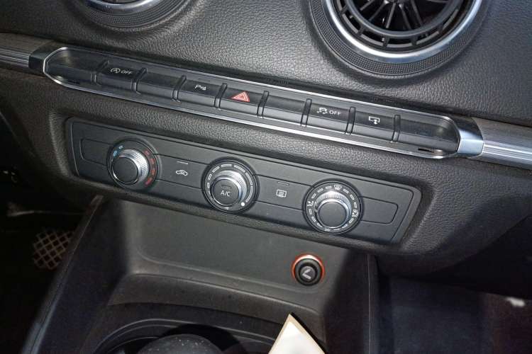 Used Audi A3 2016 Limousine 35 TFSI Prestige Edition
