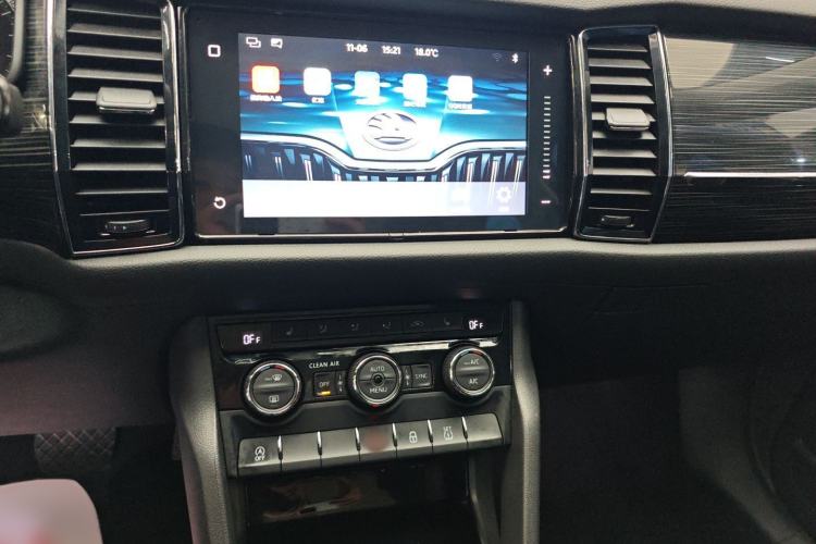 Used Skoda Kodiaq 2018 Facelifted TSI330 5-Seater Two-Wheel-Drive Luxury Enjoyment Edition
