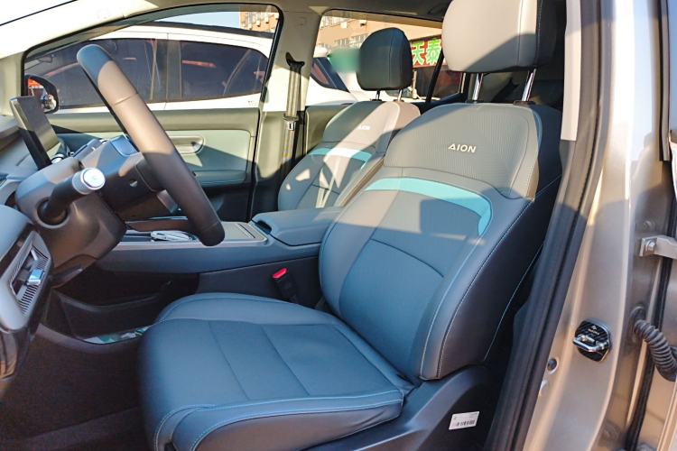 Used AION Y 2023 Younger Star Edition
