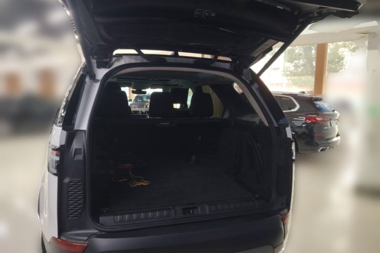 Used Land Rover Discovery 2019 3.0 SC V6 SE