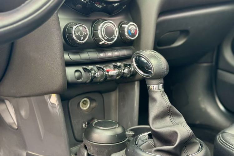 Used  MINI 2014 1.2T ONE+
