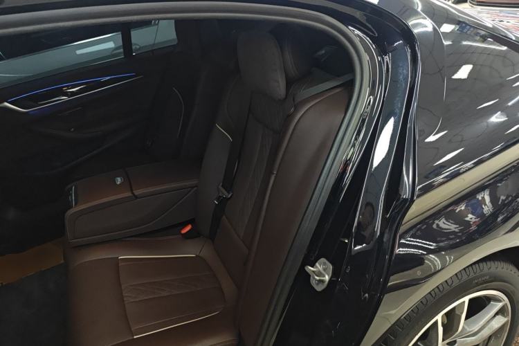 Used BMW 5 Series 2022 Restyled 525Li M Sport Package
