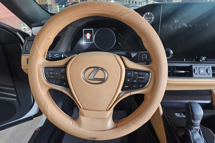 Used Lexus ES 2025 200 Premium Edition
