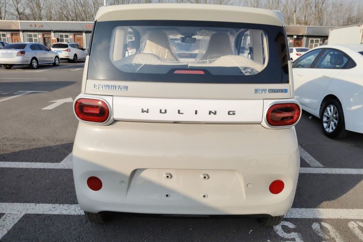 Used Wuling Hongguang MINIEV 2024 3rd Generation 215km Youth Edition

