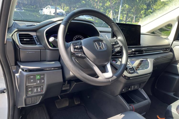 Used Honda Elysion 2024 2.0L eHEV Luxury Edition
