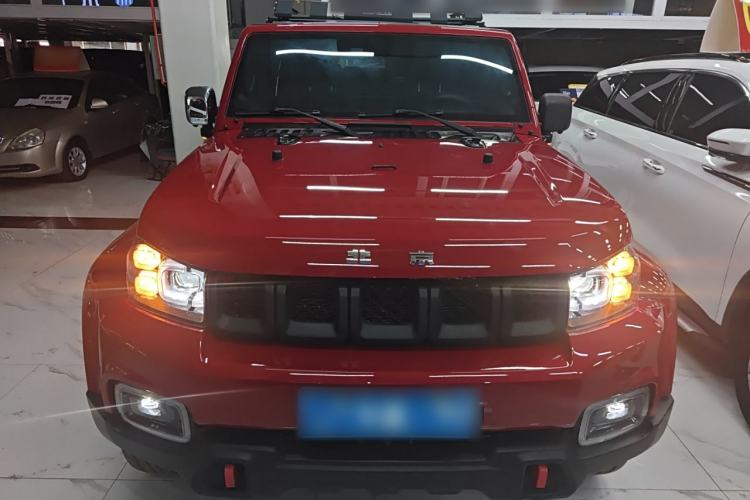 Used Beijing Auto BJ40 2020 2.0T Automatic Four-Wheel Drive Urban Hunter Edition Chivalrous Type
