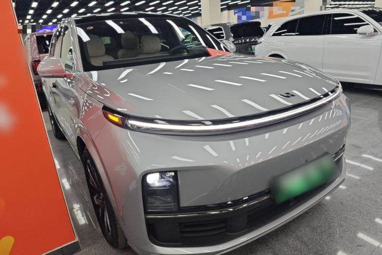 Used Li Auto L8 2023 Pro Model
