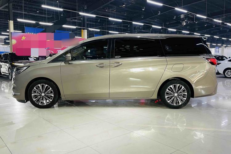 Used Buick GL8 2020 ES Land Cruiser 653T Luxury Model
