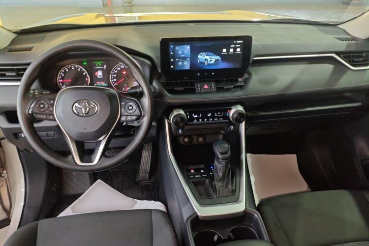 Used Toyota Wildlander 2024 2.0L CVT Two-Wheel Drive Leading Edition
