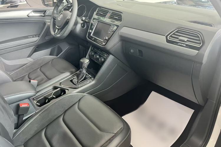 Used Volkswagen Tiguan L 2017 330TSI Automatic Two-Wheel Drive Luxury Edition
