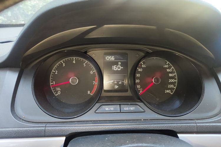 Used Volkswagen Lavida 2015 1.6L Manual Fashion Edition
