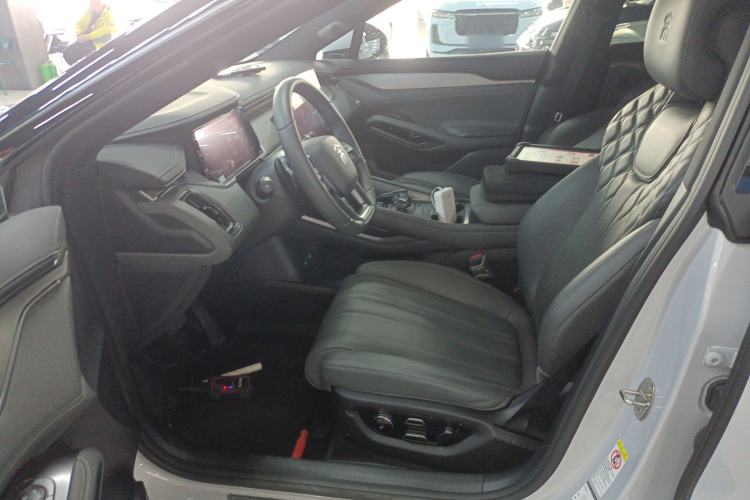 Used BYD Song L EV 2025 Intelligent Driving Version 662 km LiDAR Excellence Edition