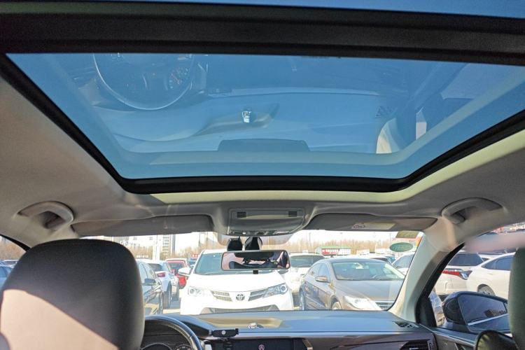 Used Volkswagen Tharu 2021 280TSI Two-Wheel Drive Comfort Edition
