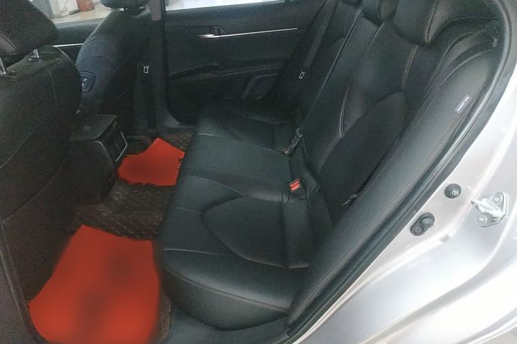 Used Toyota Camry 2021 2.0G Luxury Edition
