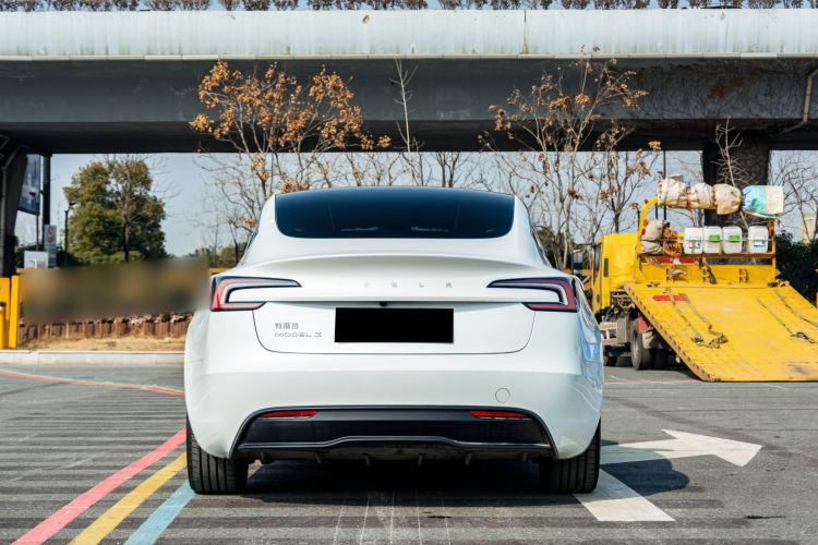 Used Tesla Model 3 2025 Rear-Wheel-Drive Version