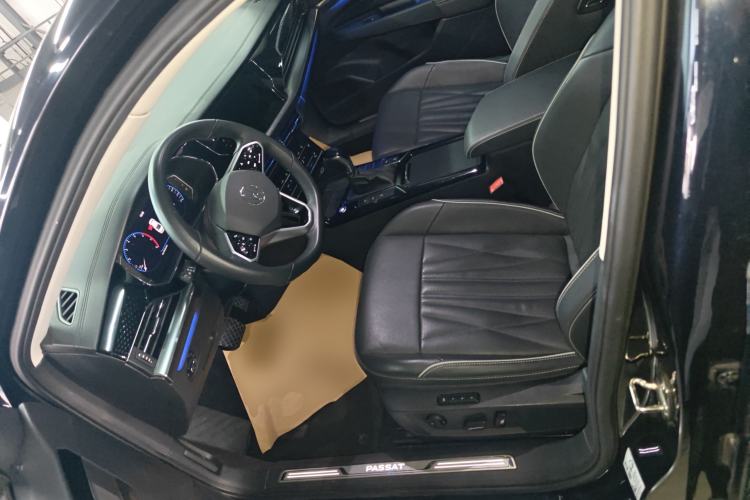 Used Volkswagen Passat 2023 330TSI Luxury Edition
