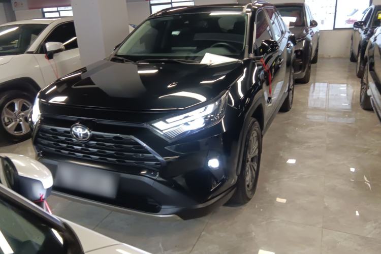 Used Toyota RAV4 2023 2.0L CVT Two-Wheel Drive Fashion Plus Edition
