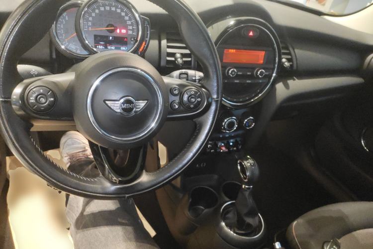 Used  MINI 2016 1.2T ONE Pioneer Edition
