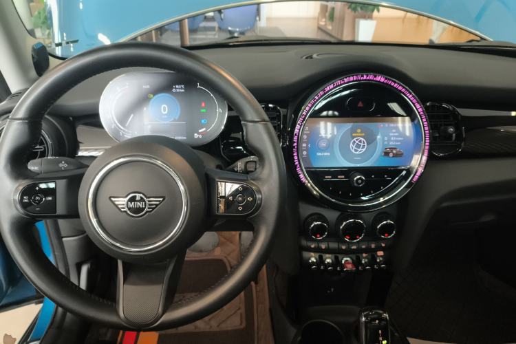 Used  MINI 2023 1.5T COOPER Artist Five-Door Edition