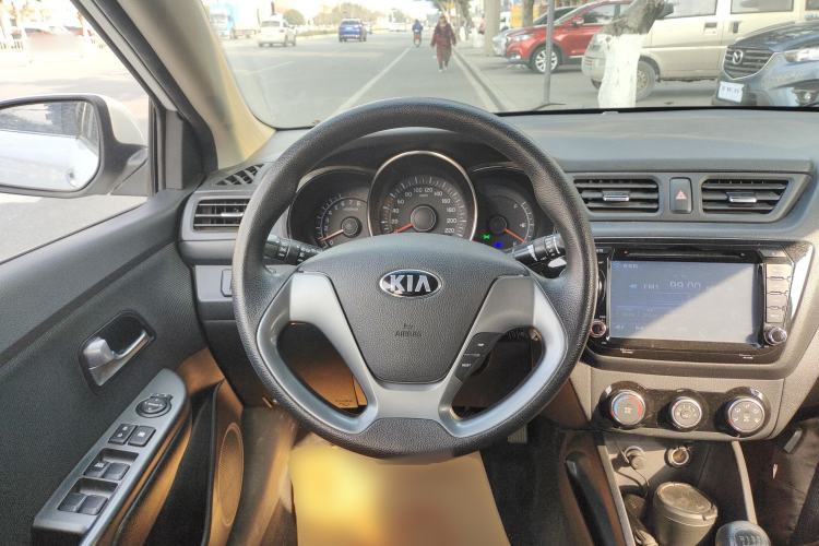 Used Kia K2 2015 Sedan 1.4L MT GLS
