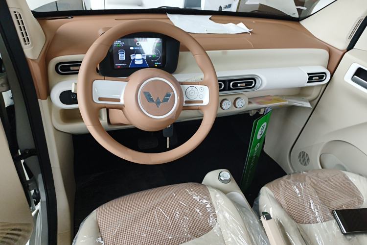 Used Wuling Hongguang MINIEV 2024 3rd Generation 215km Youth Edition
