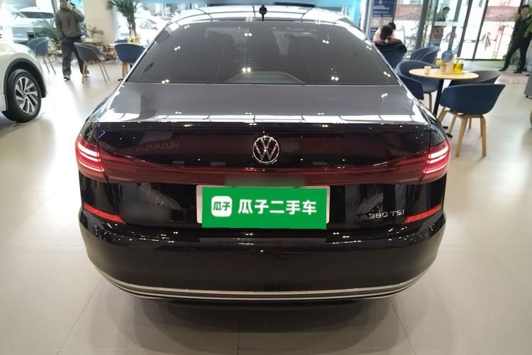 Used Volkswagen Passat 2024 380TSI Dragon Glory Edition
