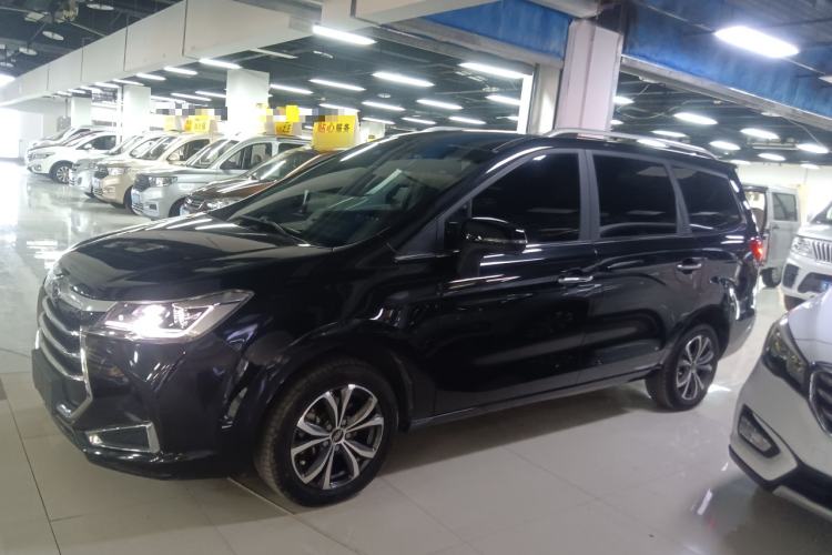 Used  Refine R3 2018 1.6L Manual Luxury Model