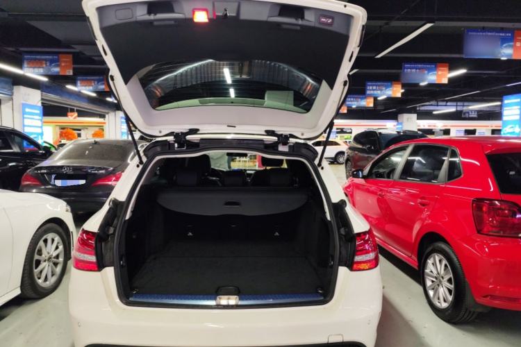 Used Mercedes-Benz C-Class (Import) 2018 C 200 Estate
