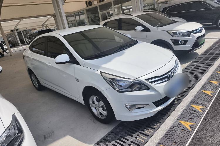 Used Hyundai Verna 2014 1.4L Manual Smart GLS Trim
