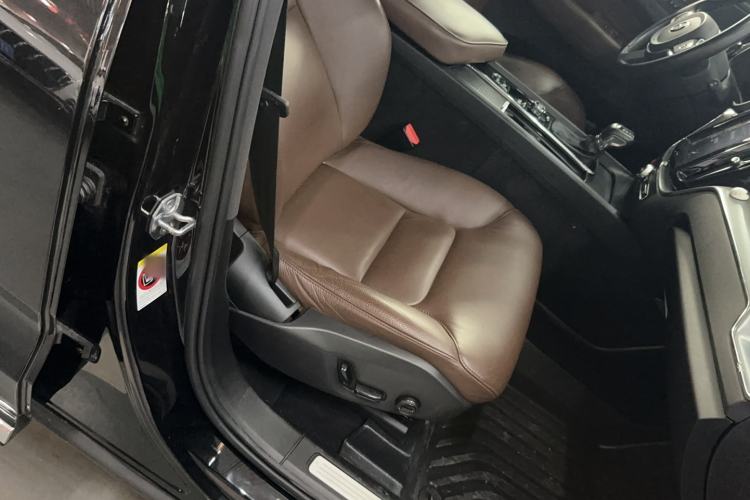 Used Volvo XC60 2020 T5 4x4 Zhiyi Luxury Edition
