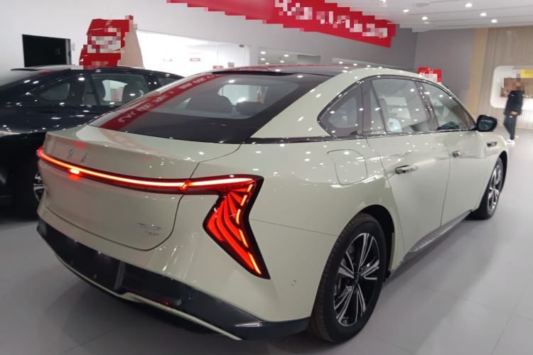 Used Hongqi EH7 2024 690 Pro