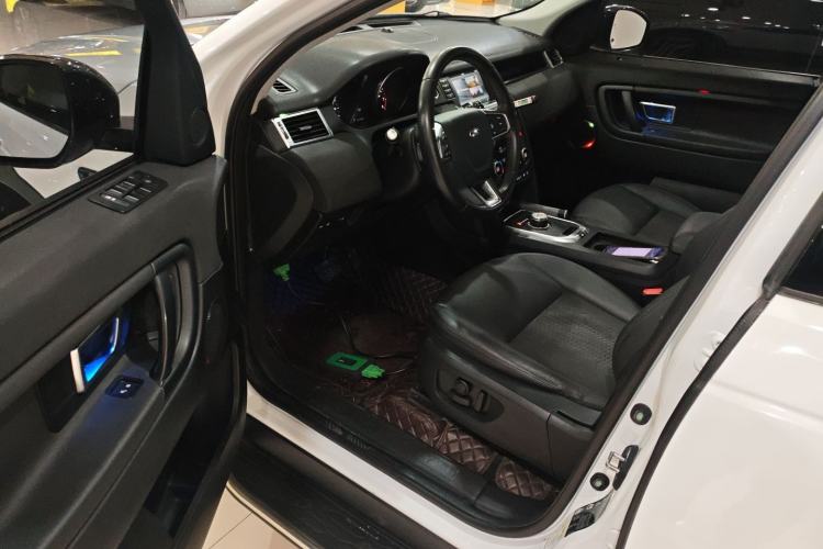 Used Land Rover Discovery Sport 2019 240 PS PURE Edition China VI Standard

