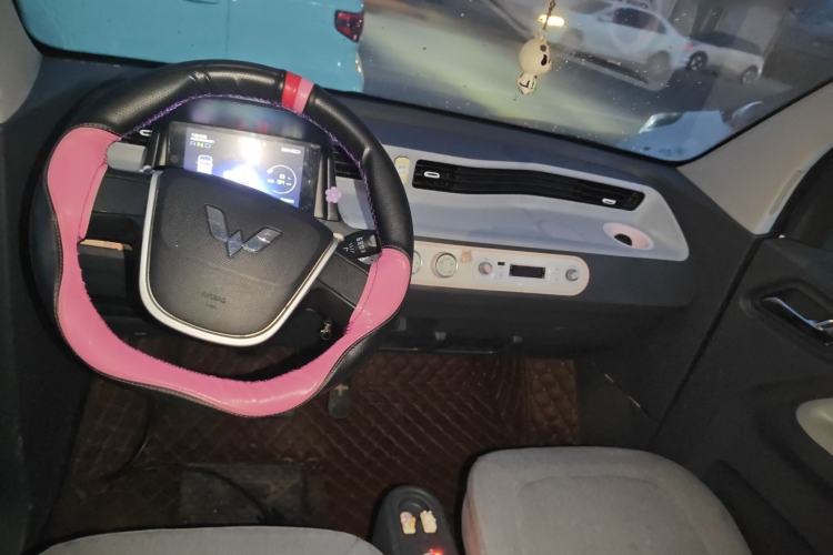 Used Wuling Hongguang MINIEV 2022 Macaron Fashion Model Lithium Iron Phosphate
