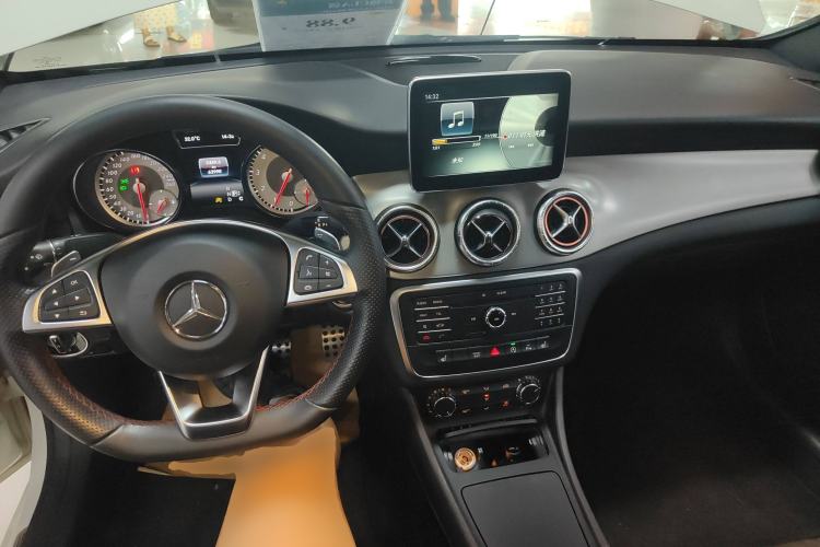 Used Mercedes-Benz CLA 2016 CLA 220 4MATIC
