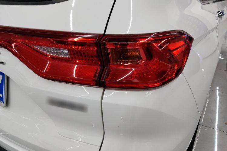 Used Haval M6 2021 PLUS 1.5T DCT Elite Smart Connectivity Model
