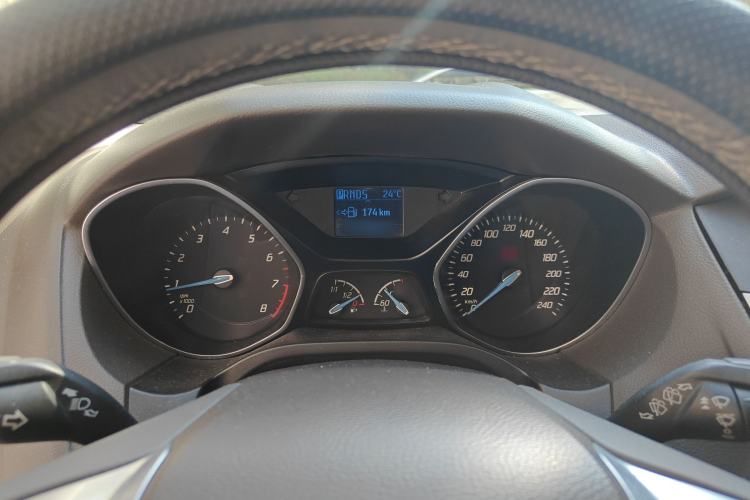 Used Ford Focus 2012 Hatchback 1.6L Automatic Fashion Edition
