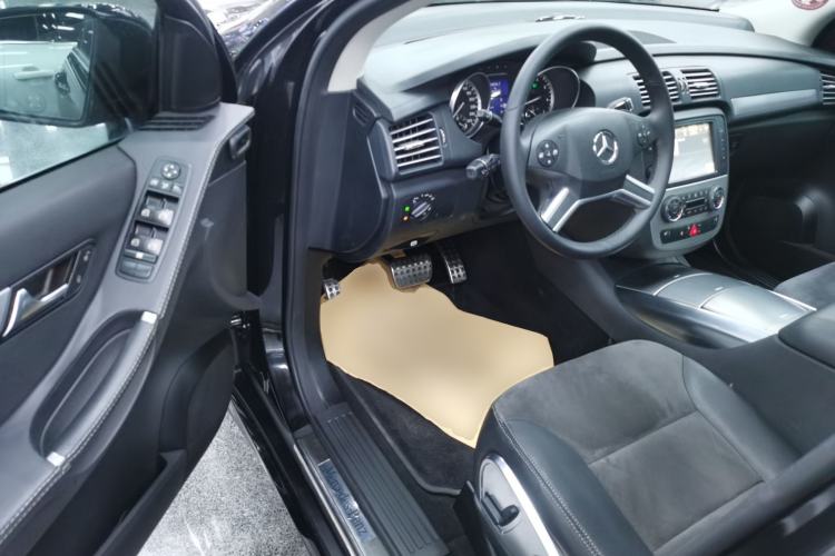 Used Mercedes-Benz R-Class 2014 R 320 4MATIC Business Model