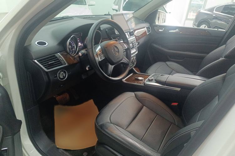 Used Mercedes-Benz M-Class 2014 ML 400 4MATIC Dynamic Model