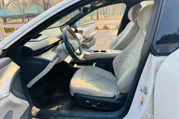 Used  A07 2023 Range-Extended 200 Max
