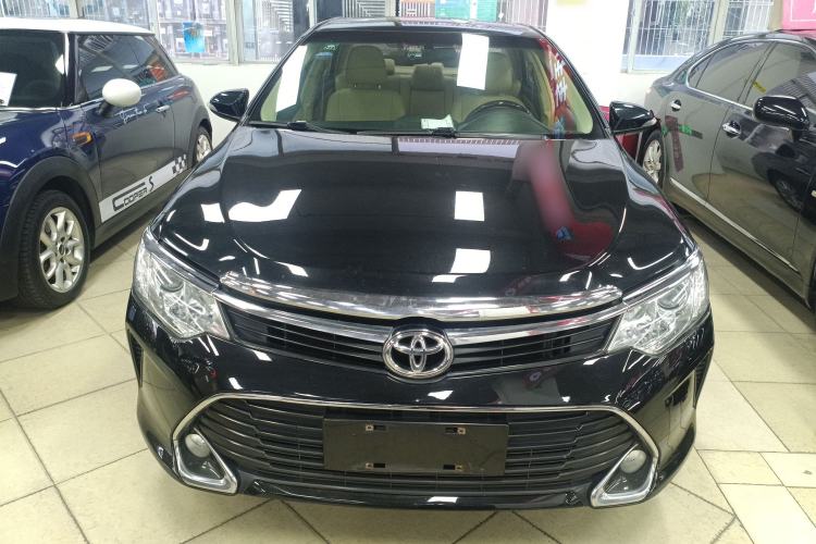 Used Toyota Camry 2016 2.0G 10th Anniversary Leading Edition
