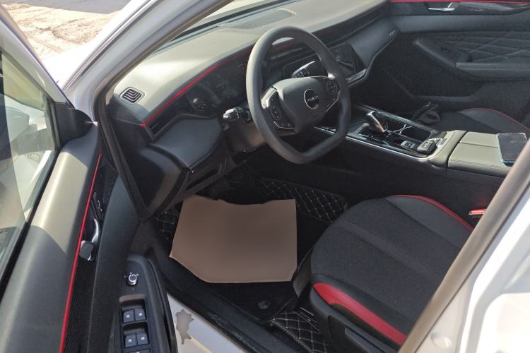 Used Dongfeng Aeolus Yixuan MAX 2023 1.5T Super-Powered Dad Edition
