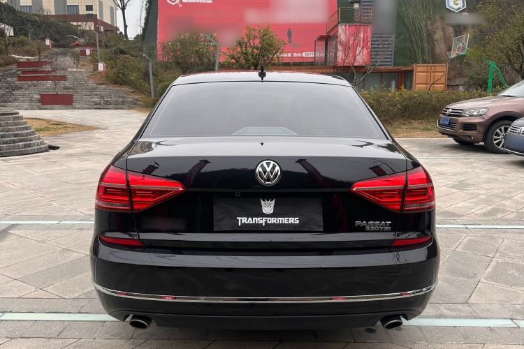 Used Volkswagen Passat 2017 330TSI DSG Luxury Edition
