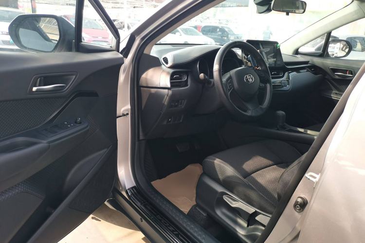 Used Toyota IZOA 2021 2.0L Yidong Edition
