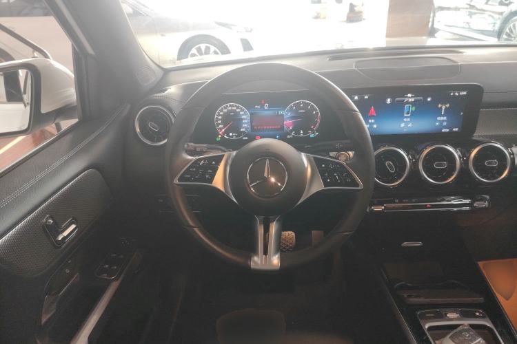 Used Mercedes-Benz GLB 2024 GLB 200 Dynamic Edition