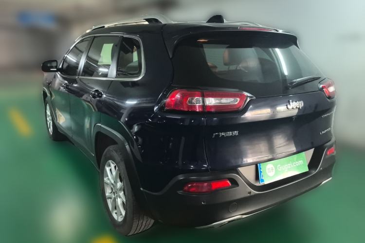 Used  Cherokee 2017 2.0L Superior Edition